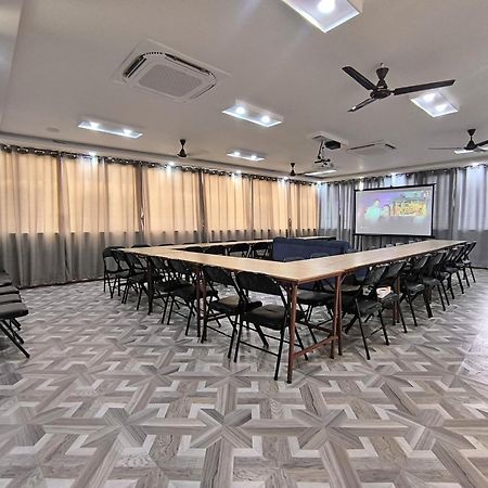 Hotel Peaceland Lumbini מראה חיצוני תמונה