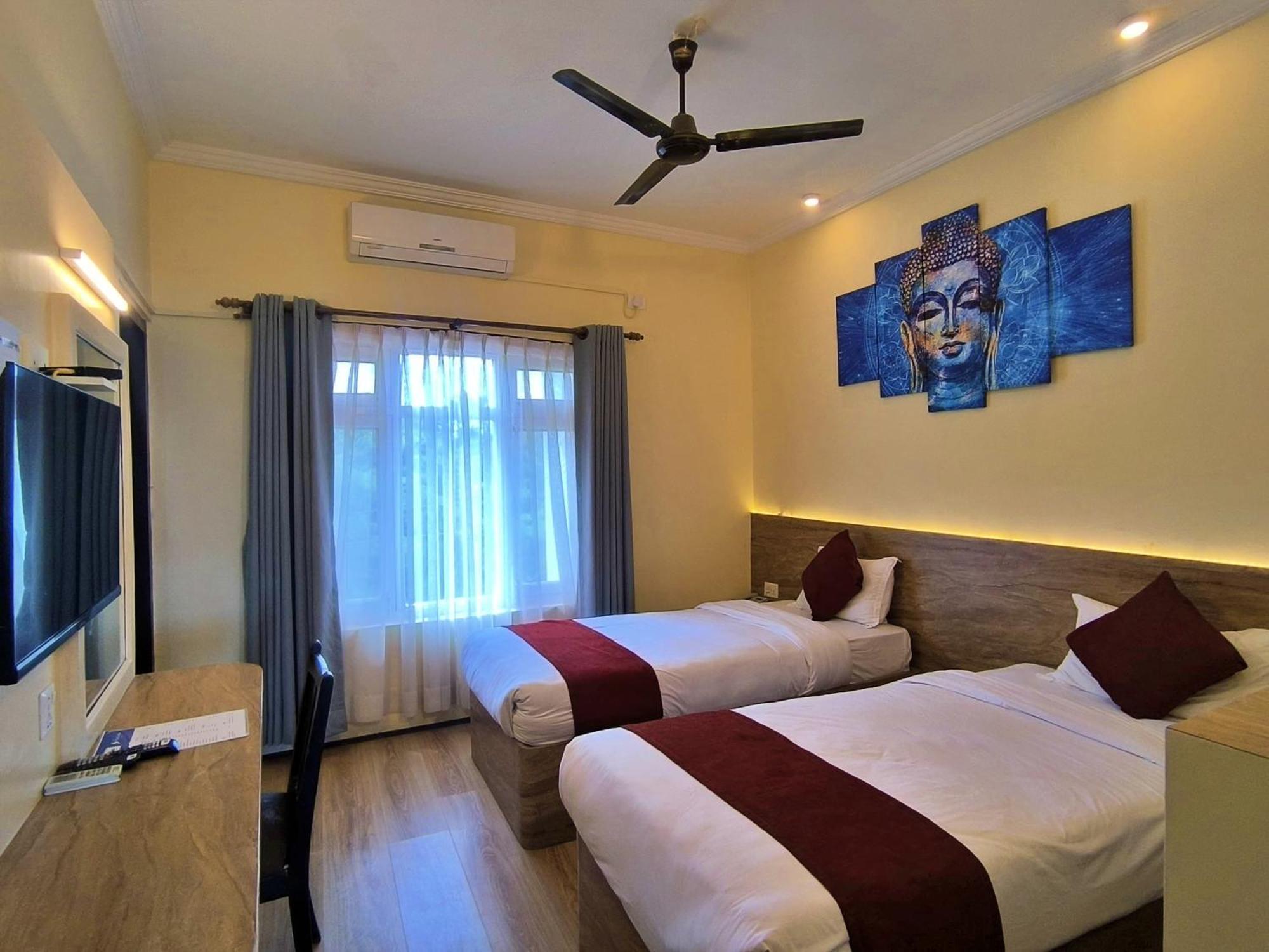 Hotel Peaceland Lumbini מראה חיצוני תמונה